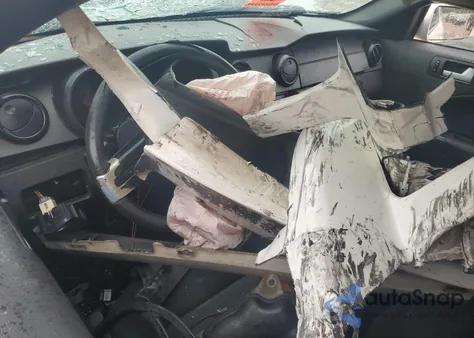 2008 Ford Mustang Gt z USA, uszkodzony, nr VIN 1ZVHT82H285188429